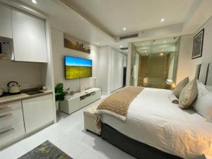 Luxury & Premium Suites Sandton City TWO
