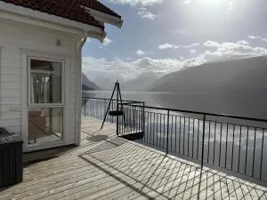 Stryn Fjord Lodge Faleide - Blakset