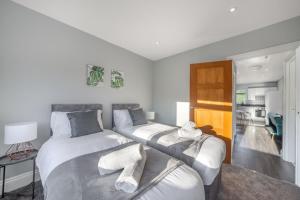 Luxury Tottenham Stadium Retreat - 2 minute walk to stadium