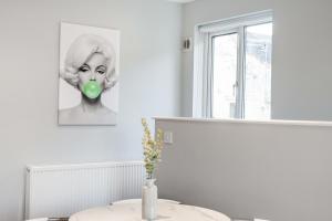 Luxury Tottenham Stadium Retreat - 2 minute walk to stadium