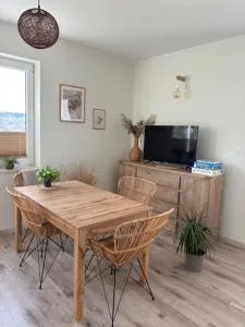 Apartamenty na Wzgórzu Boho 1- Jacuzzi, sauna, survival, free parking - Chrusty