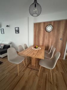 Goldy central beach apartment with private garden Burgas