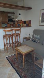 Villa Erbella with sea view from balcony and lovely garden