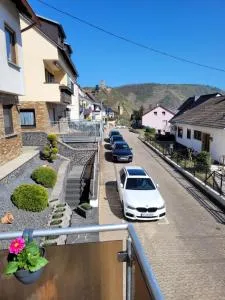 Ferienwohnung Burg- und Moselblick - Lonnig