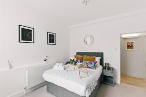 Modern 1-Bedroom Retreat in Trendy Clerkenwell