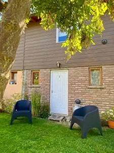 Buenos Augurios, alojamiento a metros del Lago - Ñirihuau