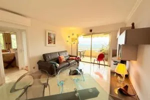 Nice 4 bedroom apartment with sea view - air conditioning - pool - Peymeinade