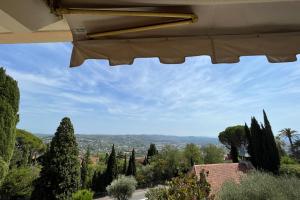 Appartements Nice 4 bedroom apartment with sea view - air conditioning - pool : photos des chambres