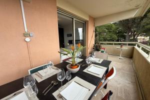 Appartements Nice 4 bedroom apartment with sea view - air conditioning - pool : photos des chambres