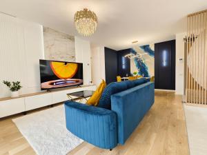 Central ART Deluxe Apartment - Private Parking