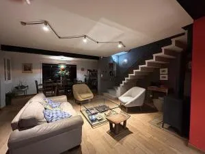 Modern Villa with Private Pool - Montfaucon