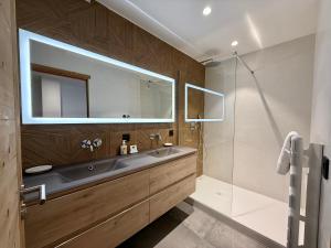 Chalets Chalet Petit Val : photos des chambres