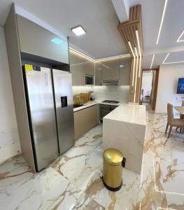 Lujoso Apartamento Con Piscina En Conjunto Cerrado