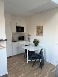 Nybyggd gästlägenhet med sovloft