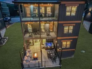 Mountain Plunge - New Era