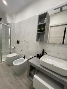 1940 Apartment Room 2