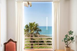 Nativo Big Wave Front Row 2BR Nazaré