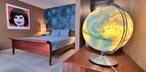 La Chèvre Folle - Stay in Style with FREE basic SELFSERVICE breakfast