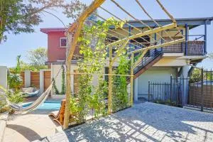 New 4 bdrm Mount Retreat, Hout Bay, Off grid no loadshedding - Far Forest