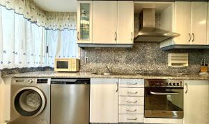 Holibai, Vila Natercia, Horizontes de Galicia, Casa de Piedra y Mar, Baiona