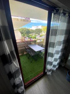 T2 avec parking sous sol et piscine dans résidence