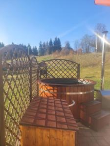 Domov na horách - Krkonoše - krb, velká zahrada, dětské hřiště