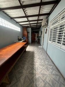 Atravessou esta na praia