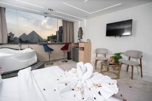 Quantum Pyramids View INN
