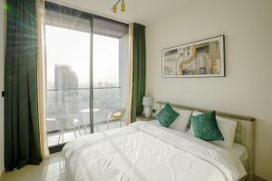 Elegant 1BR Apt in JVC Dubai with Spacious Balcony & City Views
