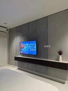 استديو مودرن بسرير ماستر a16