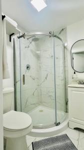 Modern 1BR Suite Boutique 5 Miles to Beach