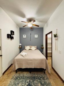 Tropical Studio in Sunset Villas, West end