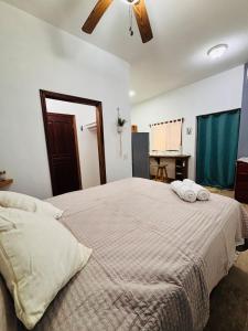 Tropical Studio in Sunset Villas, West end