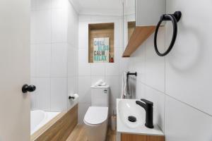 City Oasis Double Houses 6BR5BA ICC by Palm&Vine