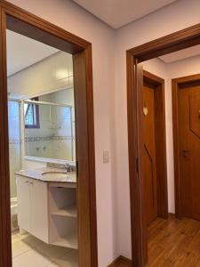 Apto confortável bem no centro