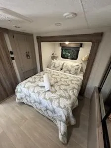 Glamping in Paradise - Loxahatchee