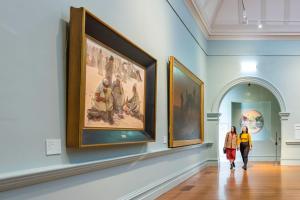 LUXURY PET-FRIENDLYs BENDIGO ACCOMMODATION 4 BEDROOM 2 BATHROOMS ENTIRE HOME WALK TO BENDIGO CBD LAKE EASTER FESTIVAL Bendigo Regional Tennis Centre BRTC Central Deborah Gold Mine Bendigo Art Gallery Golden Dragon Museum Rosalind Park The Great Stupa