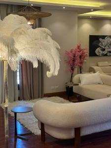 شقة للايجار في كازا بيفرلي هيلز - الشيخ زايد