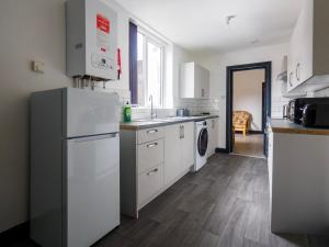 Chatham lodge Cosy Large Double Room 1