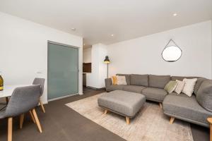 Stylish Urban Oasis In Heart Of St Kilda