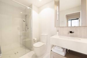 Queens Wharf Gem Stylish 1BR in BNEsNew Landmark