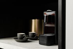 Midnight Hotel, Autograph Collection