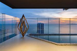 New! The Panora Pattaya 1BR King Seaview Penthouse
