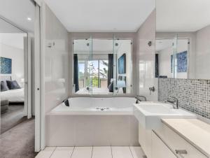 Tropical Park View Retreat 3BR Bali Resort in Kingscliff 1210