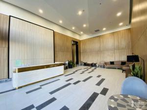 The hotel has 2 bedrooms, 2 bathrooms, 1 kitchen, 1 living room, 1 laundry room, 1 balcony, 1 swimming pool - District 7