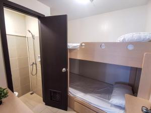 Modern Condo in Prime Location