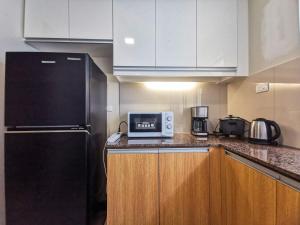 Modern Condo in Prime Location