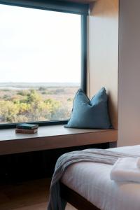 Waterfront Luxury Villa- Private, Nature, Island