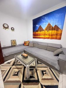 Loay pyramids inn