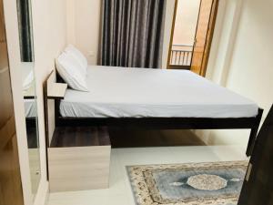 Comfortable Family Room in Varanasi